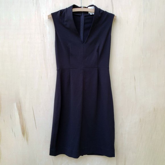 kate spade Dresses & Skirts - Kate Spade V-Neck Sleeveless Little Black Dress